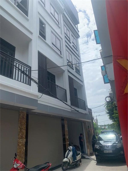 Bán nhà 40m2 5 Tầng đường oto vào nhà tại Liên Mạc - Hà Nội giá 7.1 tỷ